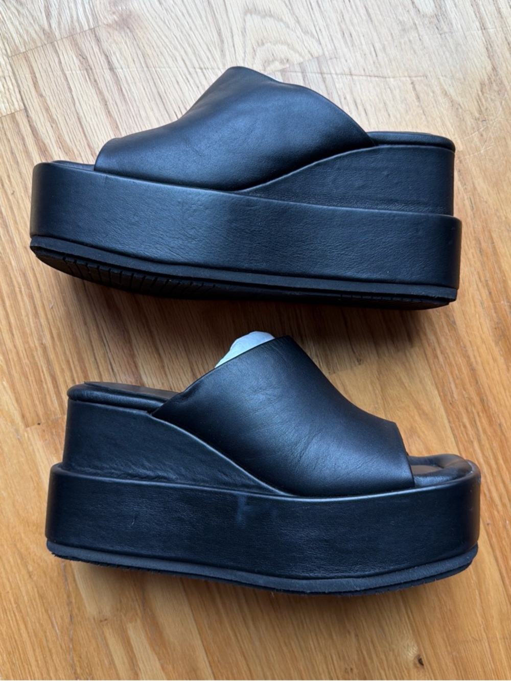 Paloma Barceló Black Leather Platform Slide sandals - Picture 3 of 7